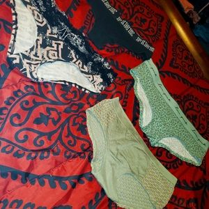 4 pink panties